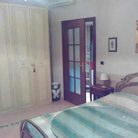 E: Living And Bedrooms